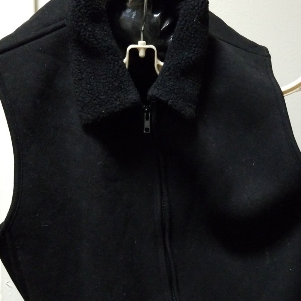 Winter vest - Picture 2 of 3
